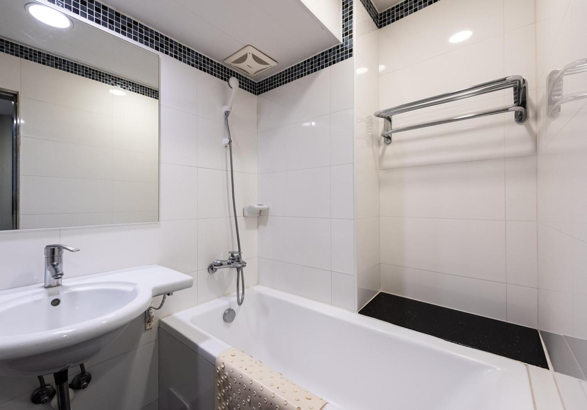 Hub Hotel - Zhongshan Branch تايبيه المظهر الخارجي الصورة