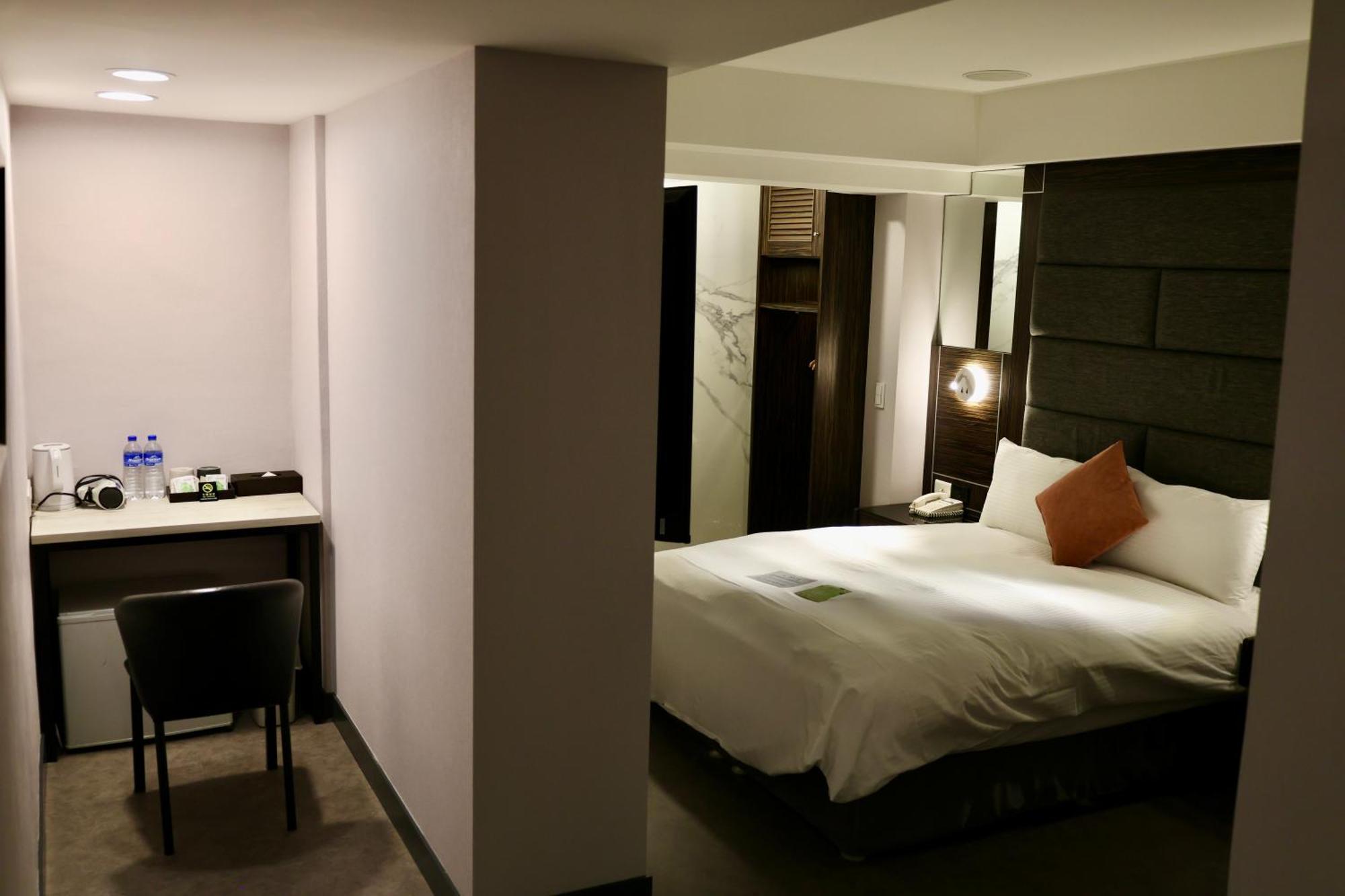 Hub Hotel - Zhongshan Branch تايبيه المظهر الخارجي الصورة